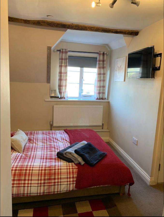 Studio Double. Own Bathroom, Shared Kitchen Bewdley Eksteriør bilde